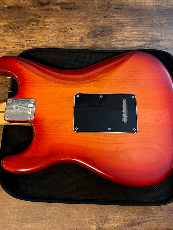 2021 Fender Player Series Stratocaster Plus Top HSS – Cherry Sunburst, Flamed Maple