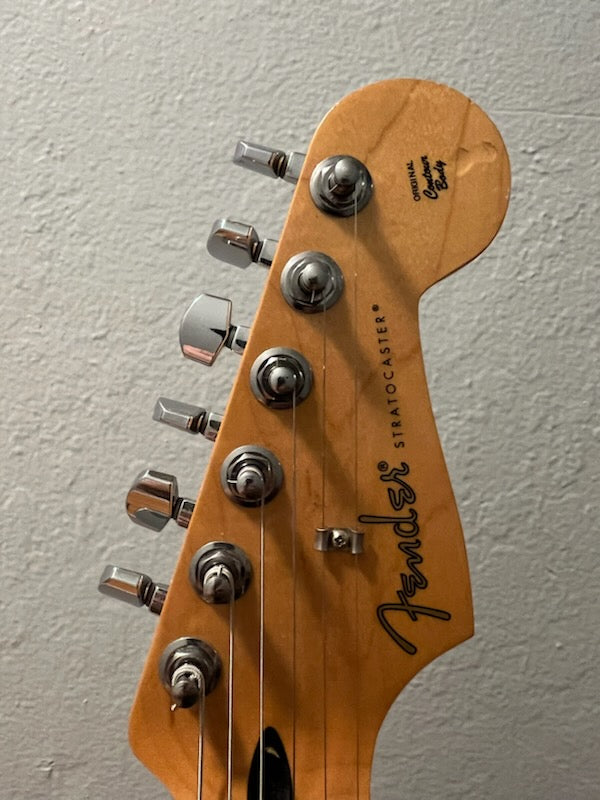 2021 Fender Player Series Stratocaster Plus Top HSS – Cherry Sunburst, Flamed Maple