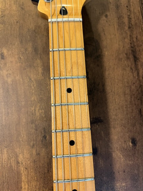 2021 Fender Player Series Stratocaster Plus Top HSS – Cherry Sunburst, Flamed Maple