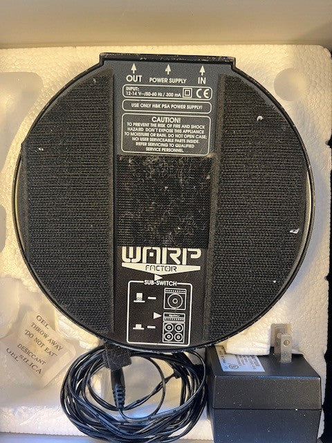 Hughes & Kettner Warp Factor — Nu-Metal Distortion — Box + Power Supply