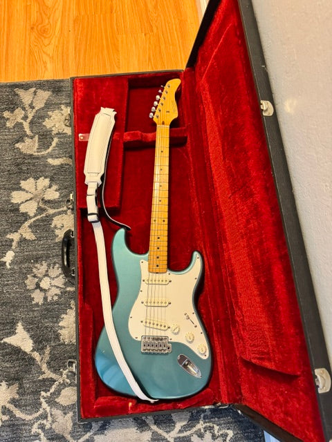 Fernandes Stratocaster – Late '70s / Early '80s Stone Logo – Lake Placid Blue (Aged Green)