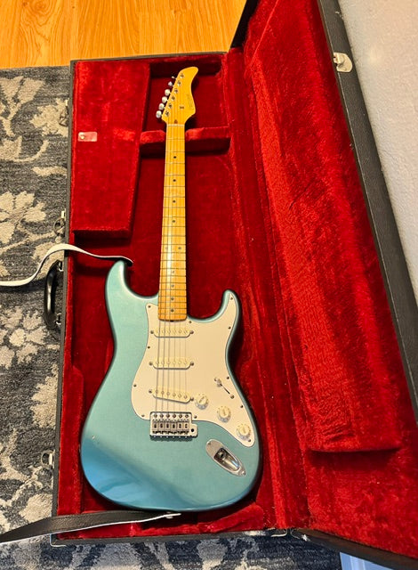 Fernandes Stratocaster – Late '70s / Early '80s Stone Logo – Lake Placid Blue (Aged Green)