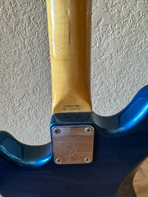 Fender Mustang – MIJ (1999–2002) – Medium Metallic Blue – Triple Racing Stripes