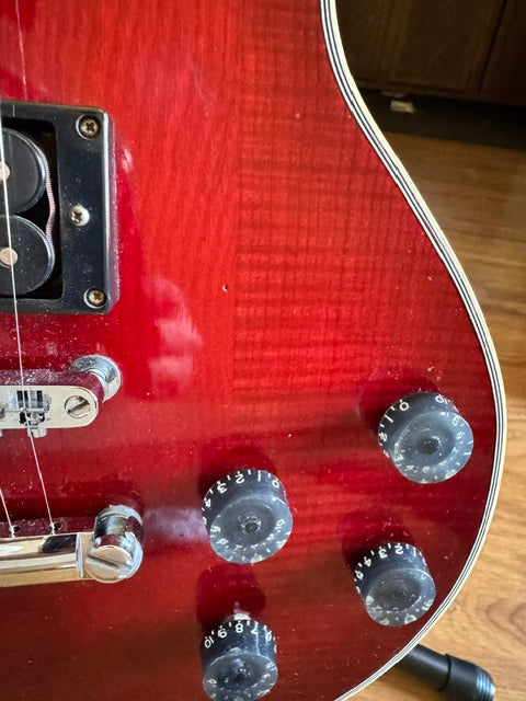 Hondo II HDLP (Early '80s) – Trans Cherry – Alder Body – USA DiMarzio Set