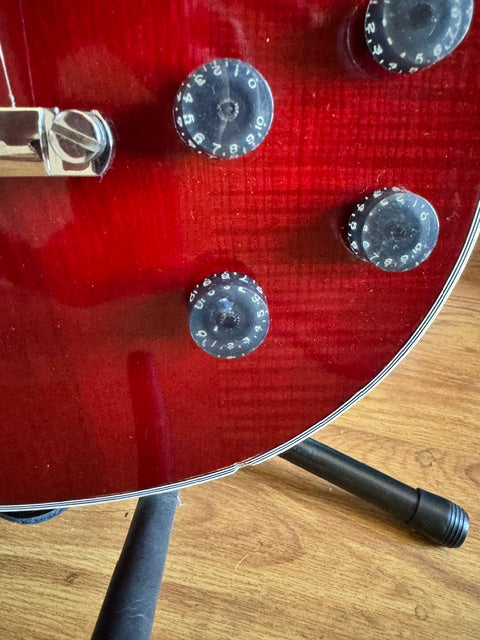 Hondo II HDLP (Early '80s) – Trans Cherry – Alder Body – USA DiMarzio Set