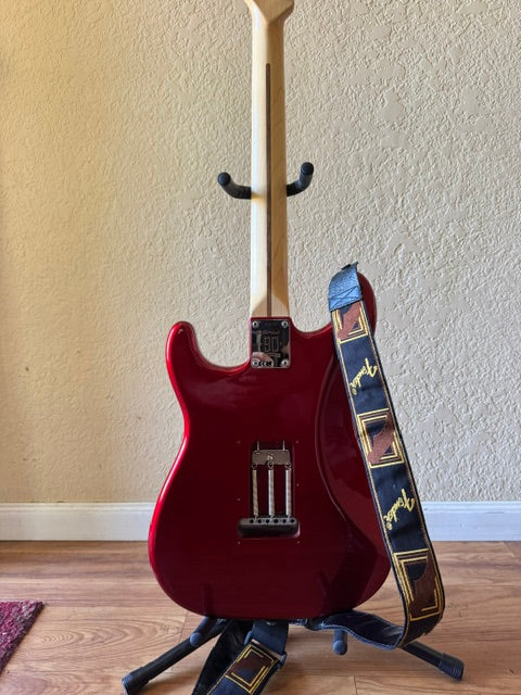 Fender American Standard Stratocaster – Sam Ash 90th Anniversary (USA, 2014) – Candy Apple Red HSS