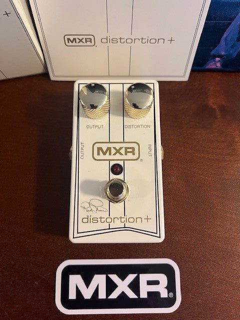 Randy Rhoads MXR Distortion+ RR104C – Concorde Special Edition