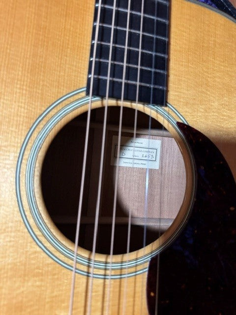 Santa Cruz Guitar Company D-2653 (1999) — Adirondack • Golden Mahogany • Brazilian Appointments