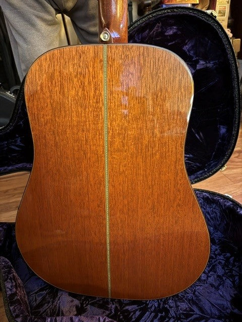 Santa Cruz Guitar Company D-2653 (1999) — Adirondack • Golden Mahogany • Brazilian Appointments