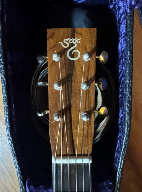 Santa Cruz Guitar Company D-2653 (1999) — Adirondack • Golden Mahogany • Brazilian Appointments